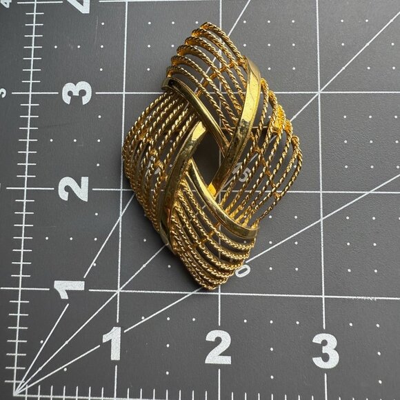 Vintage Monet Gold Tone Metal Textured Brooch Pin Art Deco Geometric Design - Picture 6 of 6